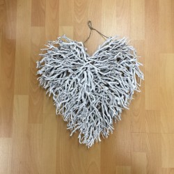 ***WOODEN HEART WALL DECORATION